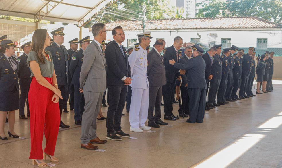 Deputada Natália Bonavides recebe Medalha do Mérito da Saúde da Polícia Militar