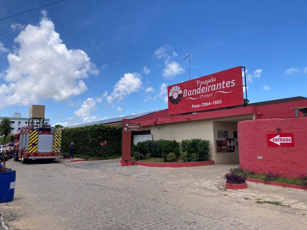 Dois homens são encontrados mortos após incêndio em pousada na Paraiba; Pode ter sido provocado