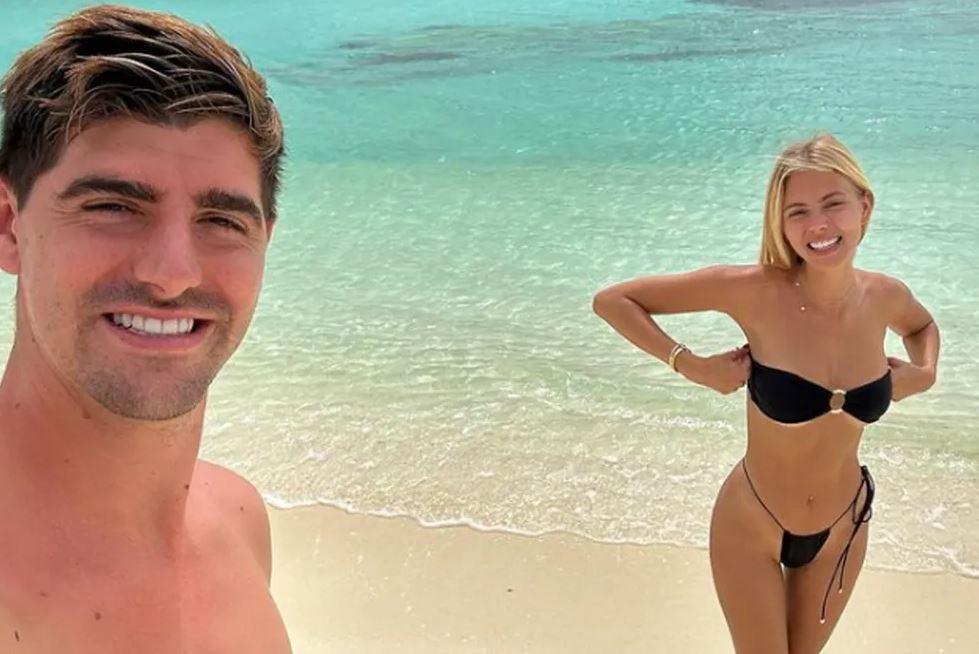 Jogadores curtem férias após a Copa do Mundo; veja fotos