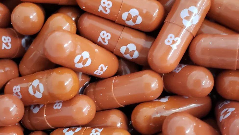 Molnupiravir: Anvisa aprova venda em farmácias de medicamento para tratamento contra Covid-19