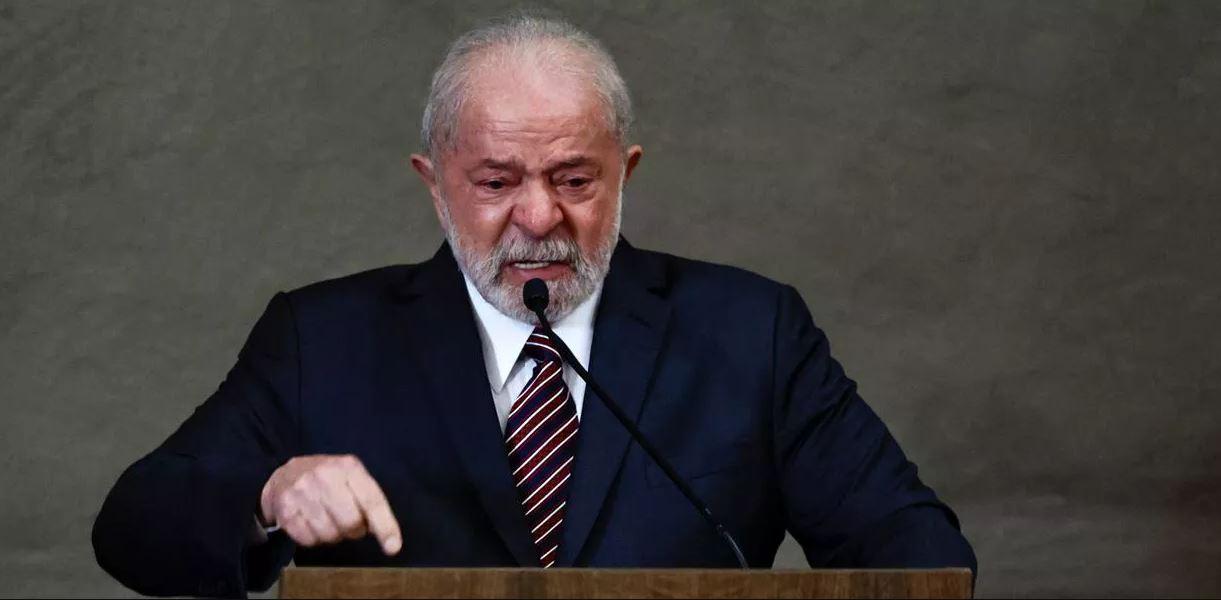 Veja o momento em que Lula se emociona na diplomação do TSE (vídeo)