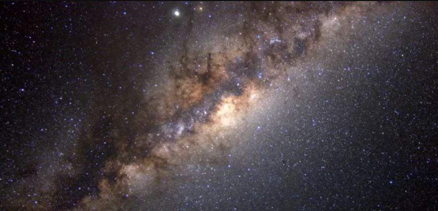 Astrônomos descobrem estrela mais distante da Via Láctea