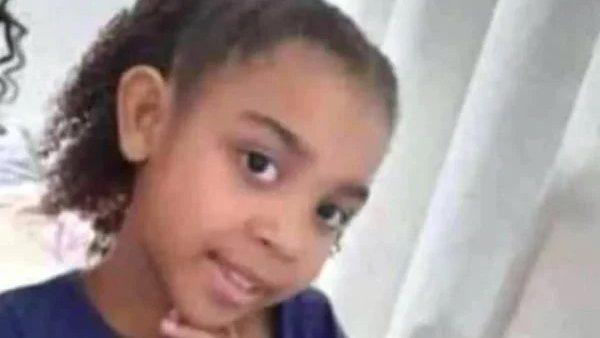 Criança de 10 anos morre atingida por bala perdida um dia antes do aniversário