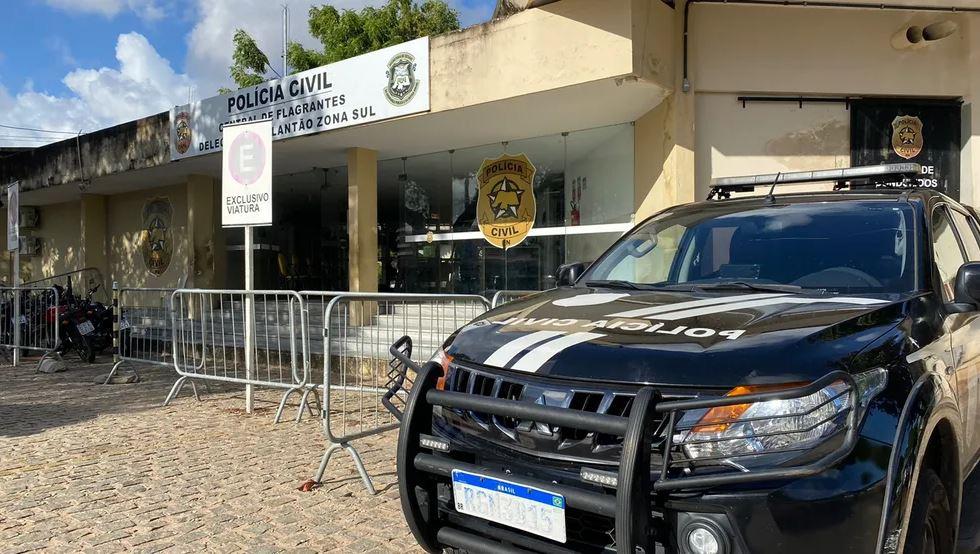 Mãe e filho suspeitos de tráfico de drogas são presos na Zona Oeste de Natal