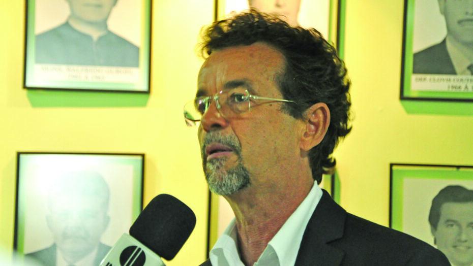 “O que Jair Bolsonaro fez foi tirar a perversidade de dentro do armário”, afirma Mineiro