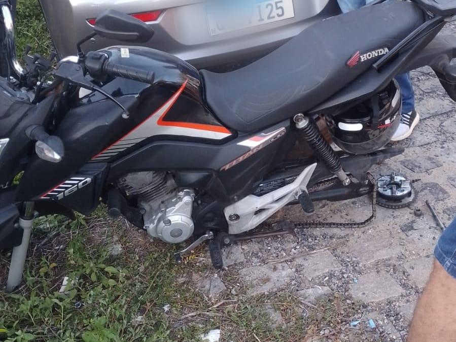 Pneus de moto são furtados enquanto dono assistia jogo do América em Parnamirim