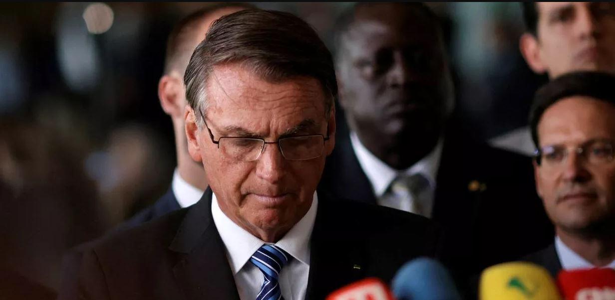 Reuters: sem foro privilegiado, Bolsonaro pode acabar na prisão