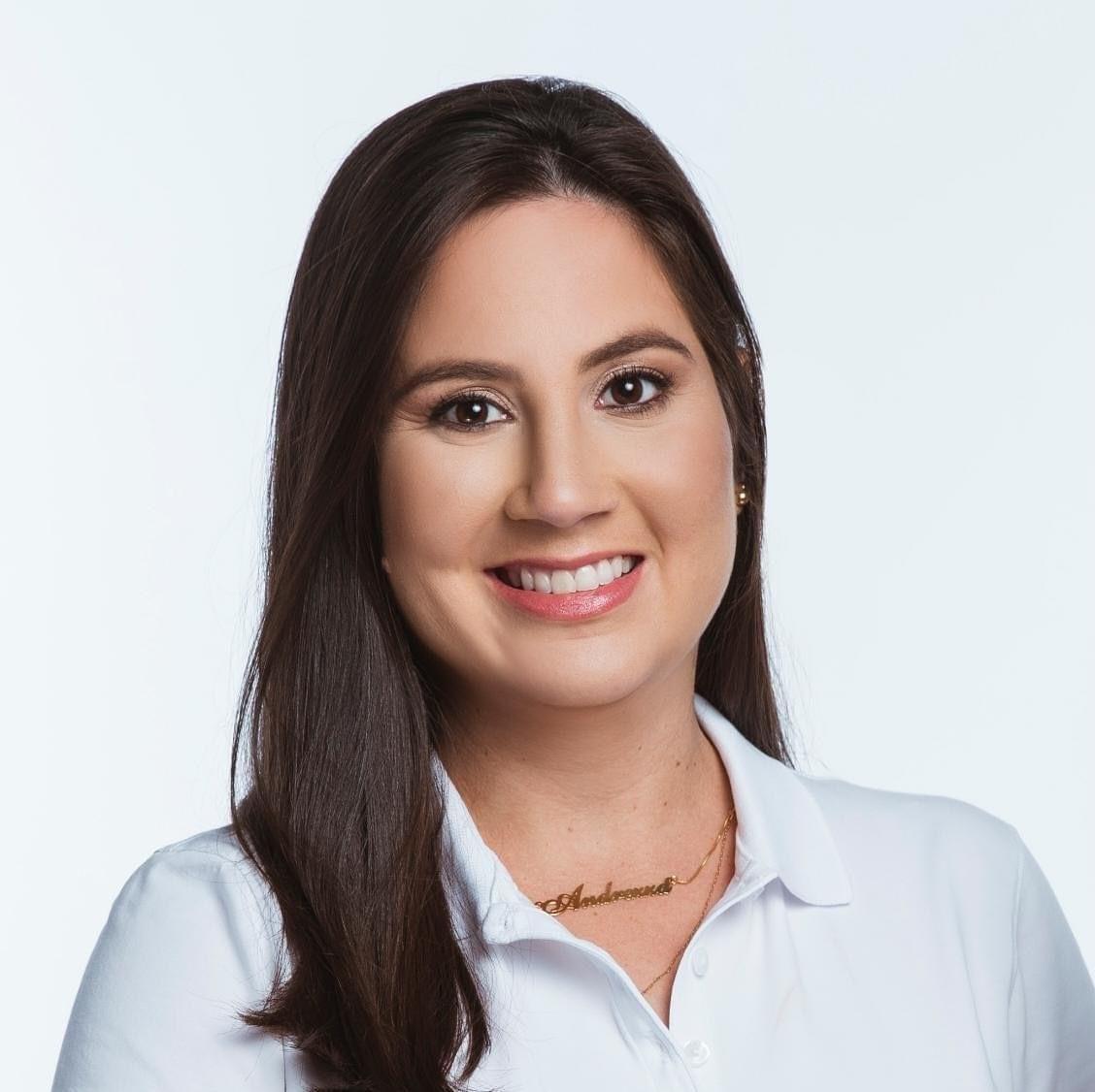 ANDREZZA BRASIL SE DESTACA NO TRAIRÍ DO RN COMO UMA DAS PREFEITAS MAIS BEM AVALIADAS DA REGIÃO