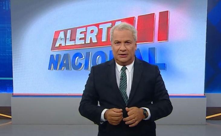 Apresentador Sikêra Jr é internado às pressas e está na UTI e sedado