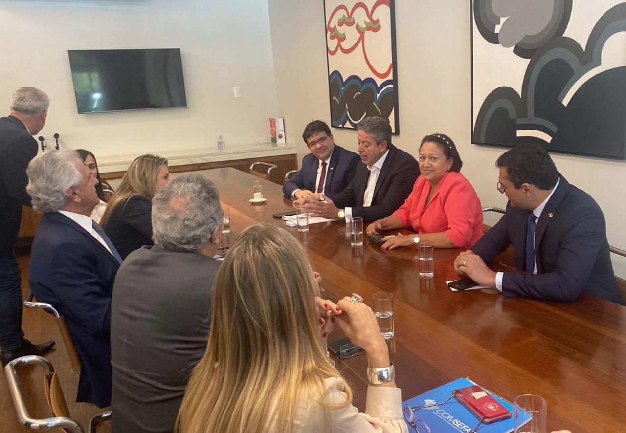 Em Brasília, governadores buscam compensação para perdas no ICMS