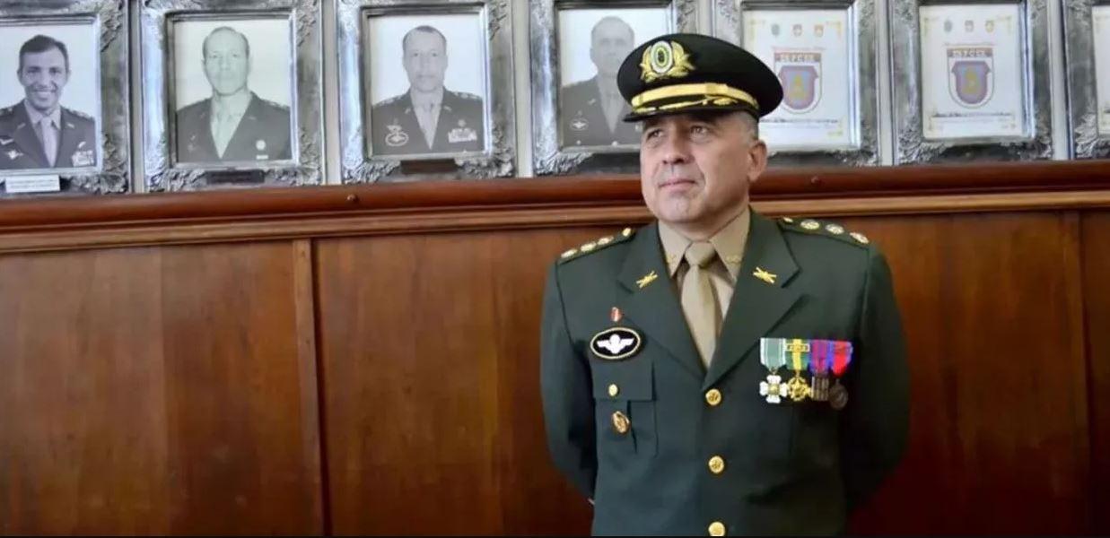 Ex-comandante militar do Planalto, general ameaçou PMs com 