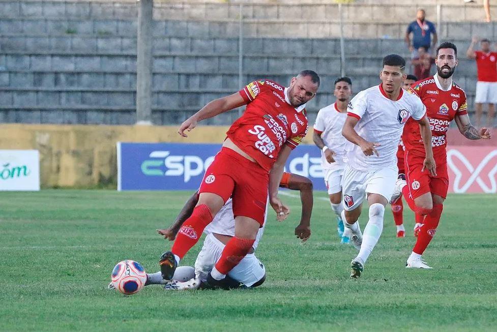 Exame confirma lesão e artilheiro desfalca América-RN na Copa do Brasil