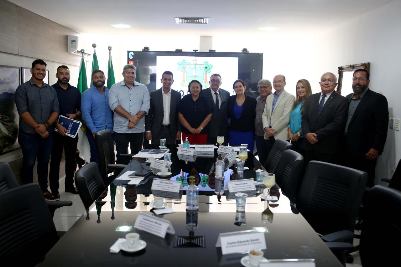Governo discute investimentos e parcerias em Mossoró