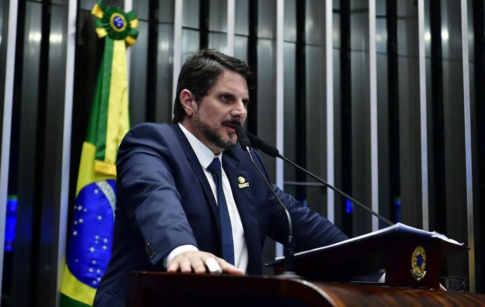 Marcos do Val presta depoimento à PF e diz que Bolsonaro em nenhum momento 'mostrou contrariedade' ao plano golpista