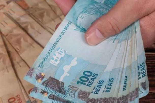Salário mínimo poderá ter novo reajuate a partir do dia 1 de maio; Veja valores