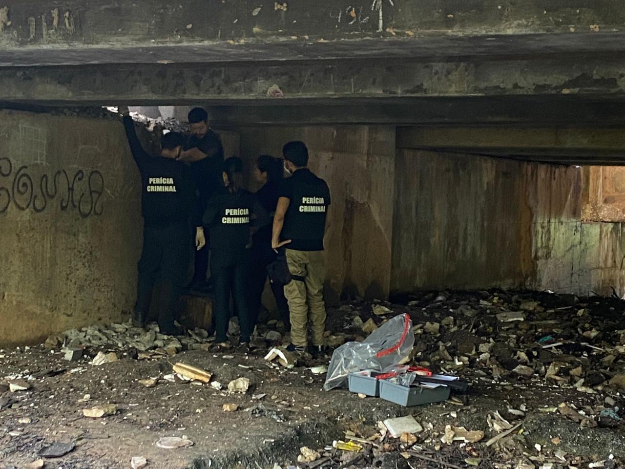 Após explosão, Itep realiza perícia na ponte de Igapó