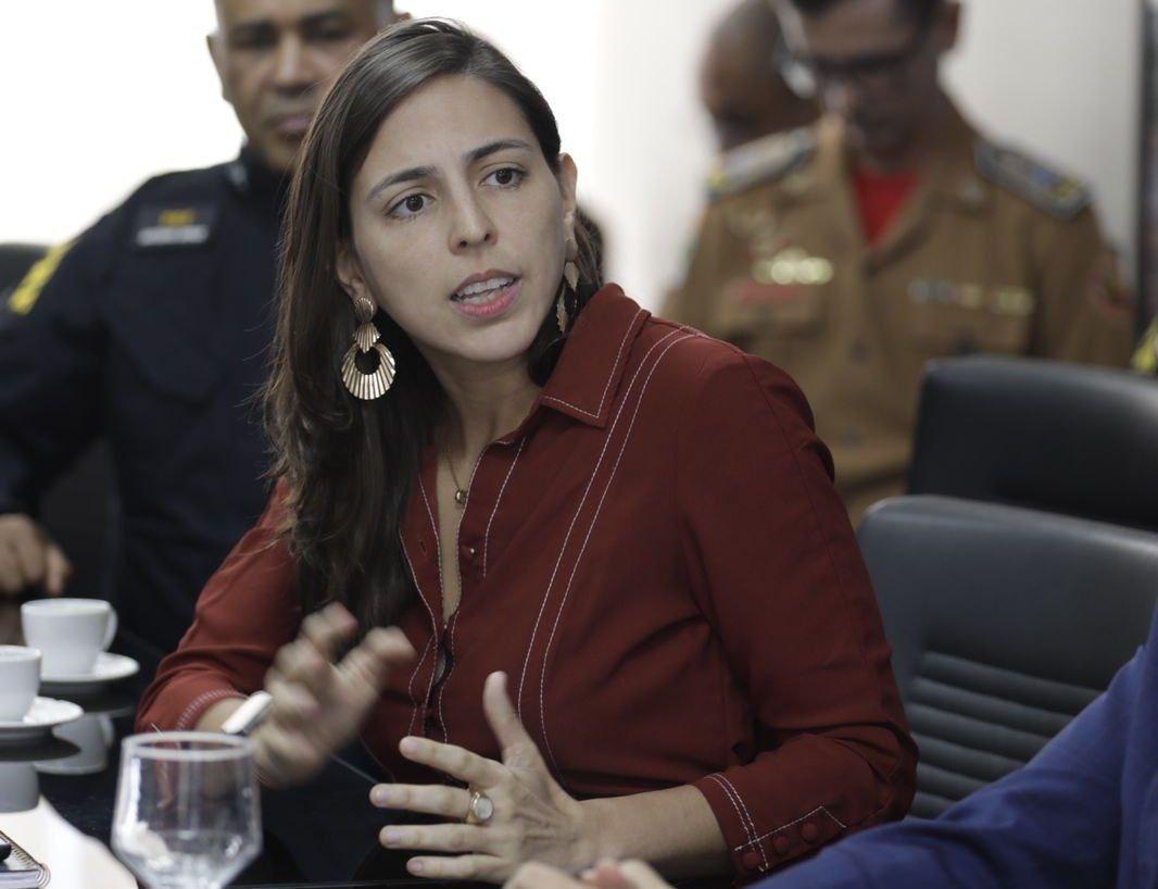 Justiça determina que site bolsonarista retire do ar mentiras divulgadas sobre deputada Natália Bonavides