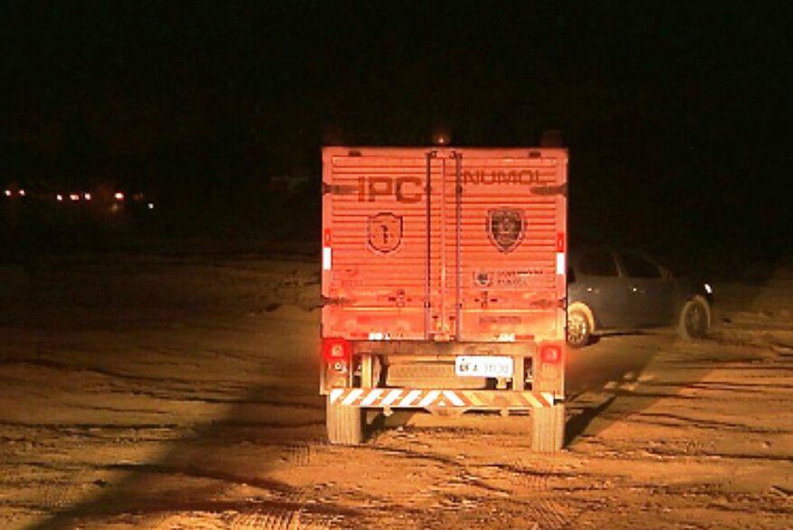 Pai e dois filhos são assasslnados a tiros dentro de casa, em assentamento na Paraíba