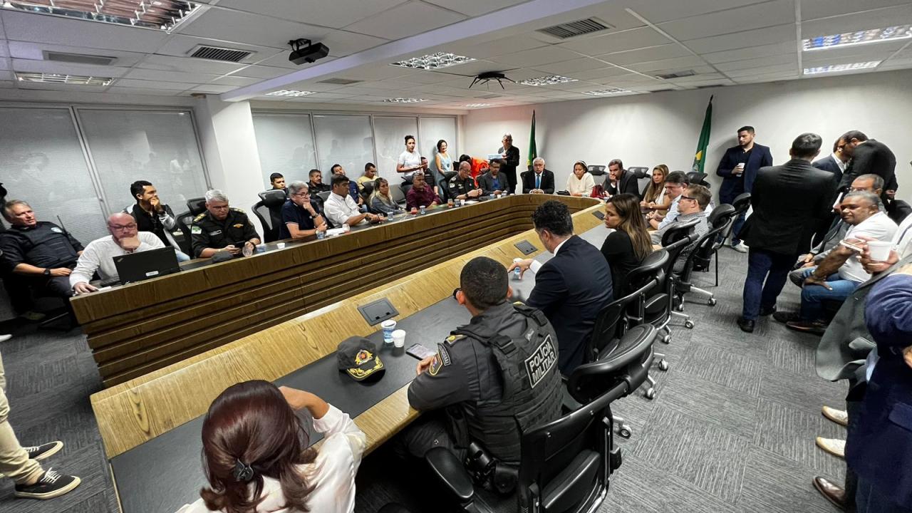 Transporte público vai operar com frota de emergência nesta sexta-feira (17) em Natal