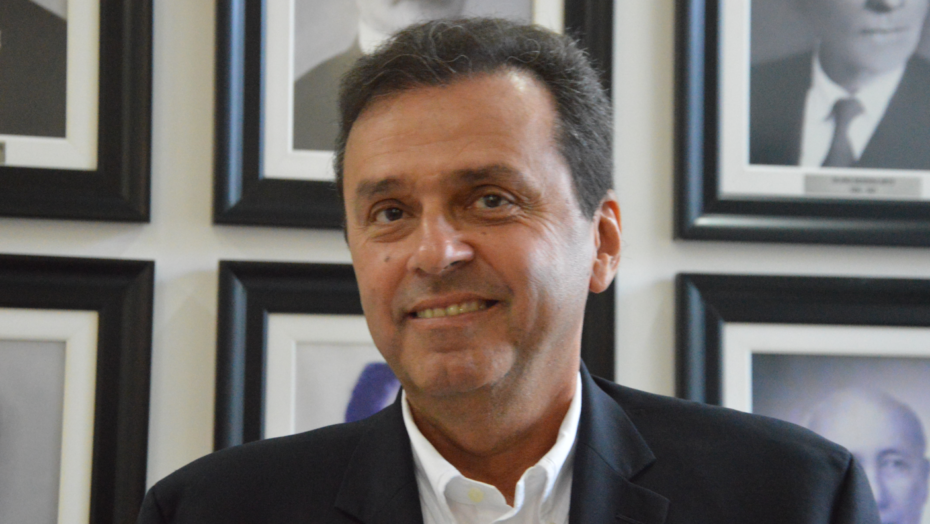 Carlos Eduardo tem contas desaprovadas por 2ª Câmara do TCE e pode ficar inelegível