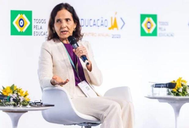 Novo ensino médio: consulta pública começa na próxima 2ª, confirma MEC