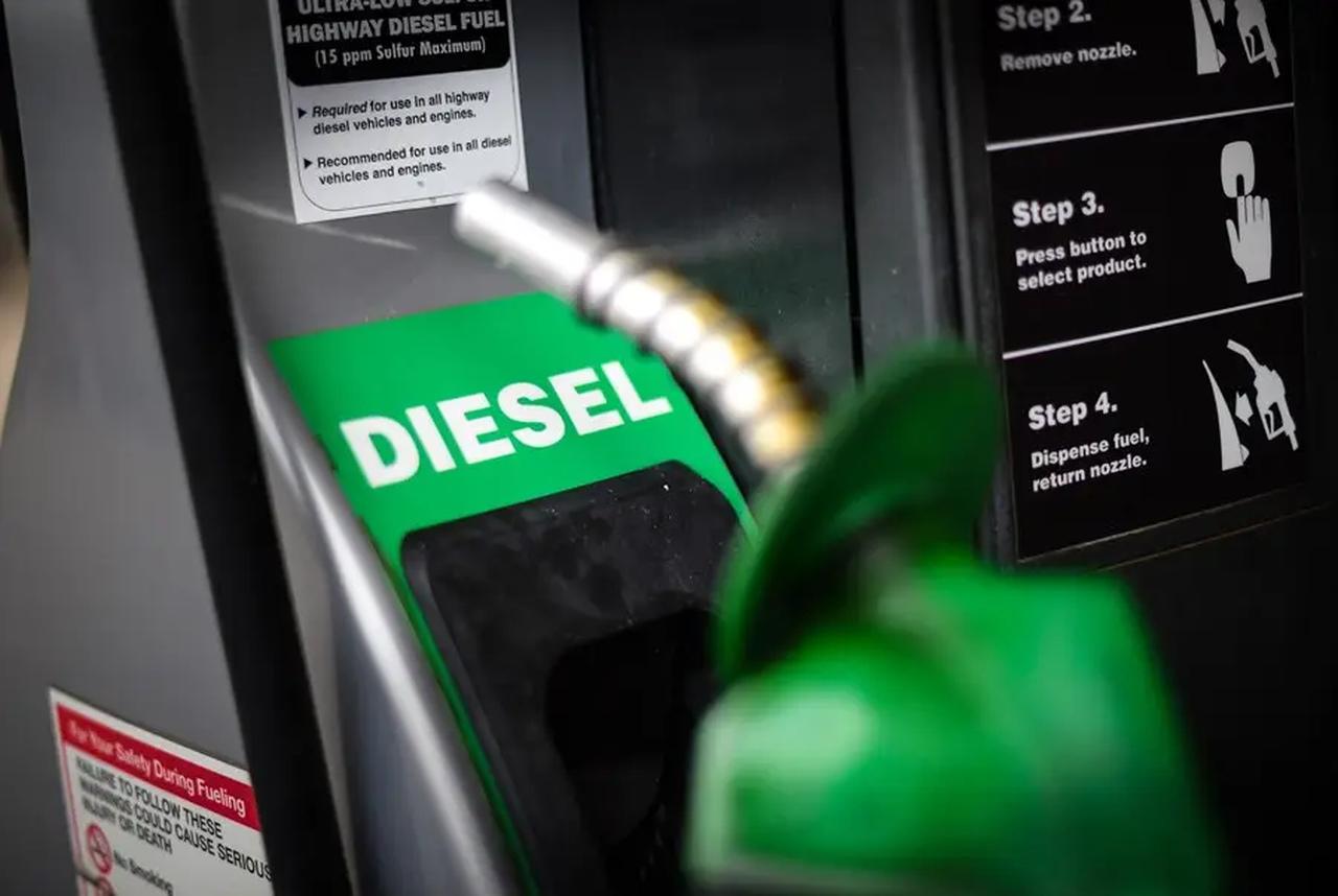 Petrobras reduz em R$ 0,38 o preço do diesel na refinaria