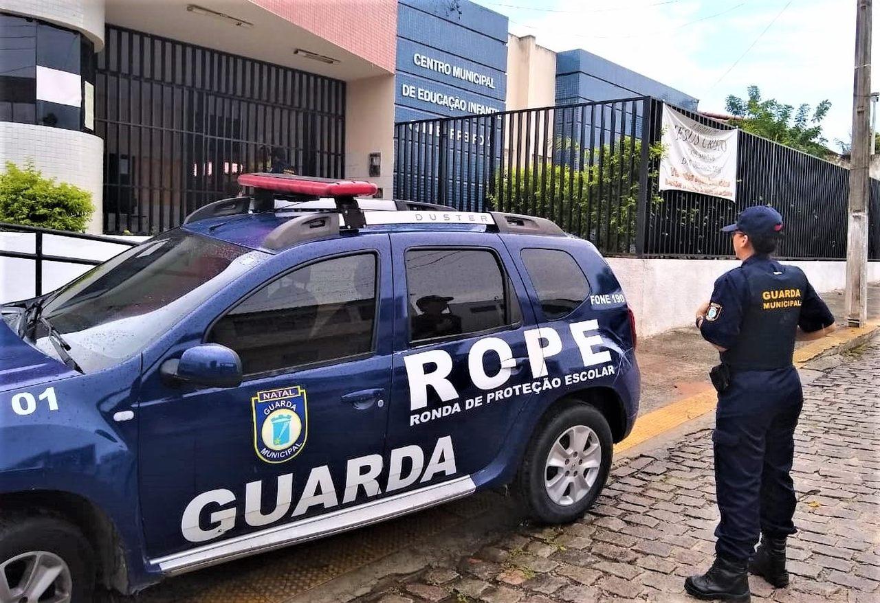 Prefeitura de Natal planeja instalar detectores de metais nas portarias de escolas