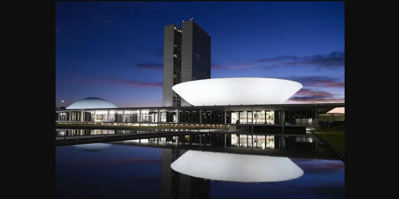 Salário mínimo previsto de R$ 1.389 em 2024 na LDO deve mudar. Entenda por que