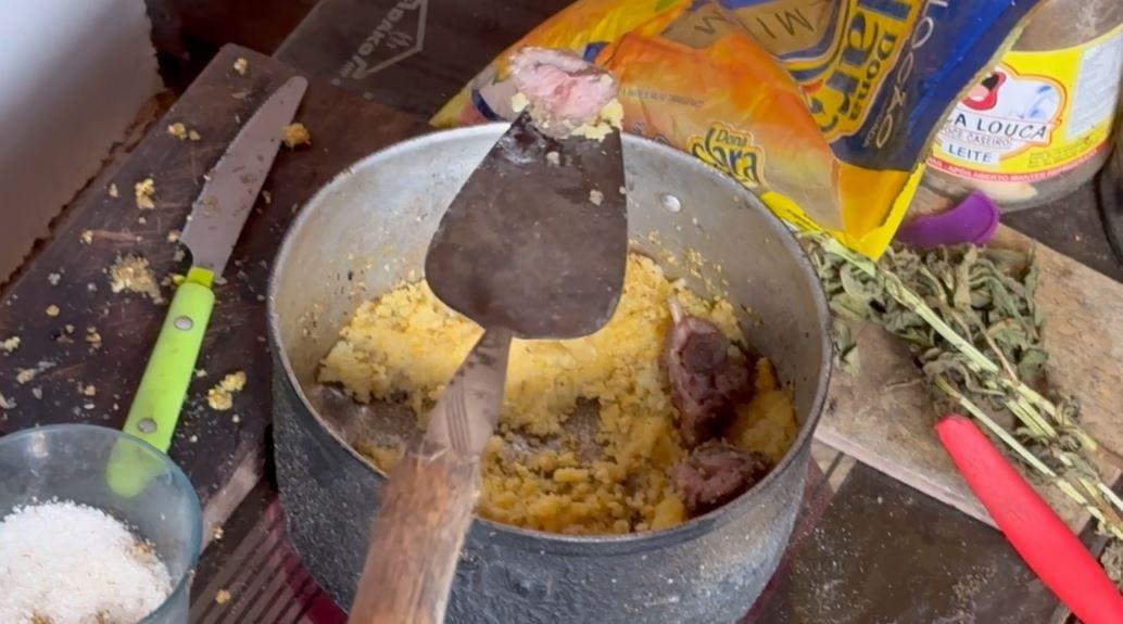 Homem matou cachorro e comeu carne com cebola e cuscuz no interior do RN, diz delegado