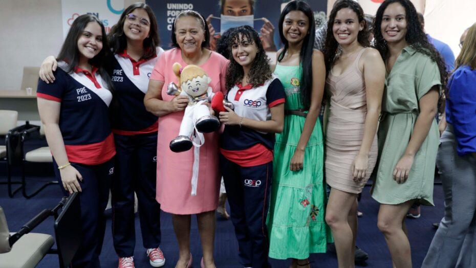 Projeto no RN incentiva participação de meninas no campo científico