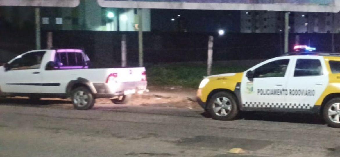 BATALHÃO RODOVIÁRIO/CPRE APREENDE ARMA DE FOGO E RECUPERA VEÍCULO ROUBADO