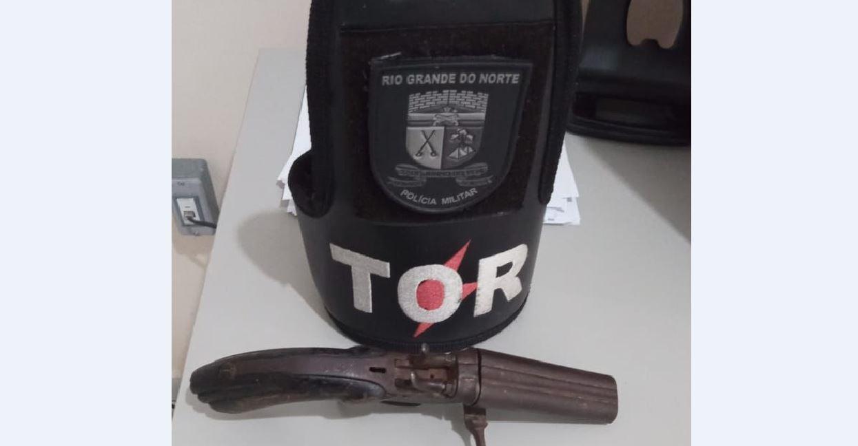 BATALHÃO RODOVIÁRIO/ CPRE APREENDE ARMA DE FOGO NA CIDADE DE CEARÁ MIRIM