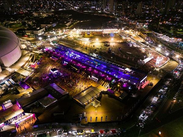 Carnatal anuncia atrações e inicia a venda de abadás