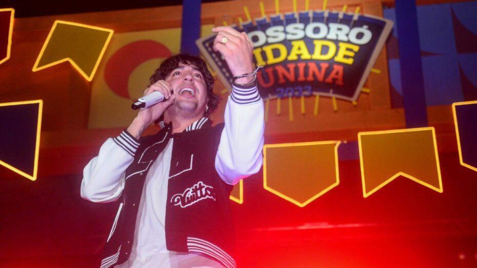 Estação das Artes lota em noite de shows de Guilherme Ferri, Desejo de Menina e Nattan
