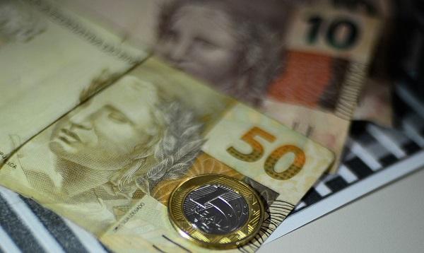 Governo aumenta mínimo existencial de R$ 303 para R$ 600; entenda