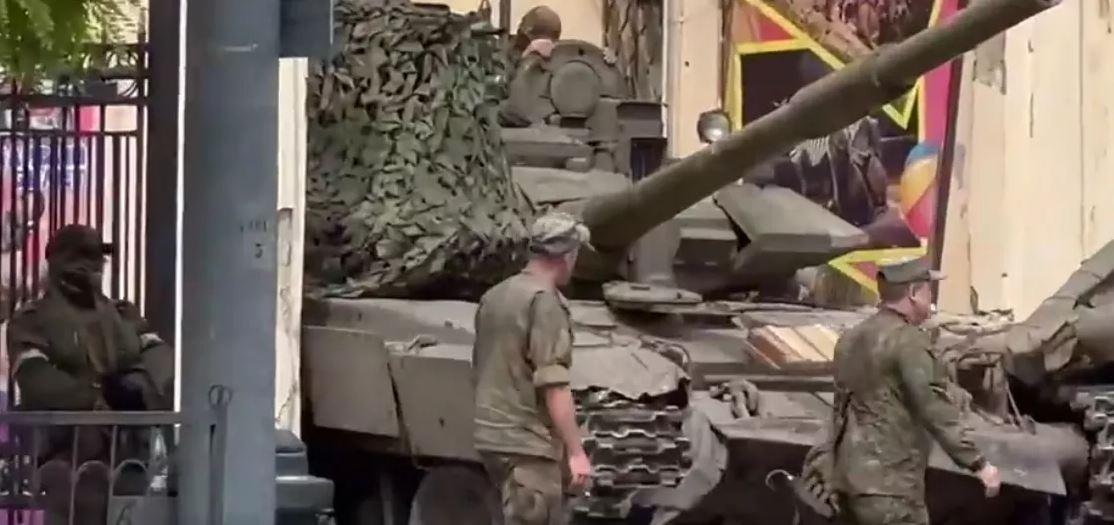 Grupo Wagner: tanques, blindados e militares estão em Rostov, na Rússia (vídeo)