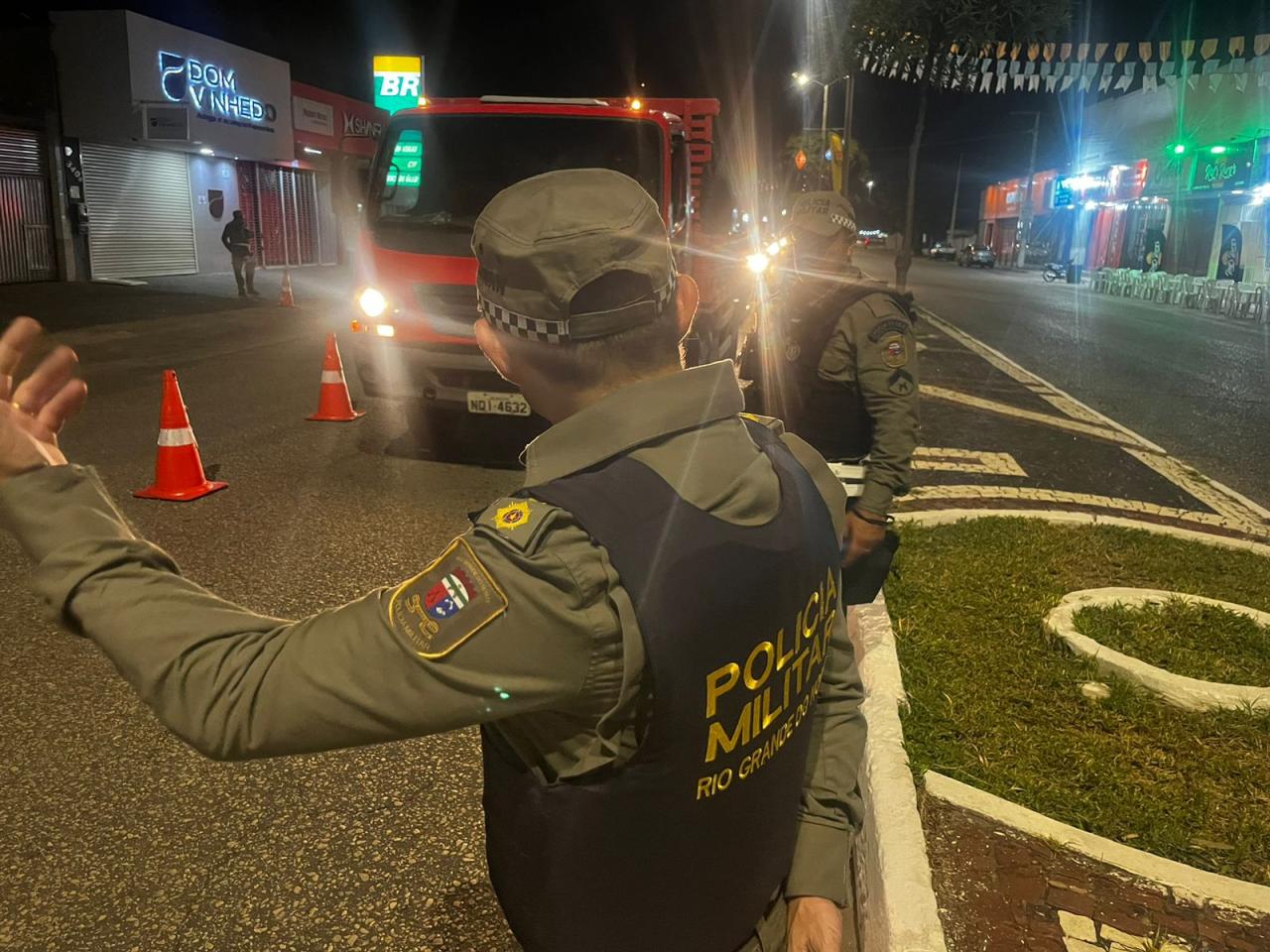MOSSORÓ: LEI SECA/CPRE REALIZA MAIS UMA OPERAÇÃO E AUTUA QUARENTA CONDUTORES POR DIRIGIR SOB A INFLUÊNCIA DE ÁLCOOL