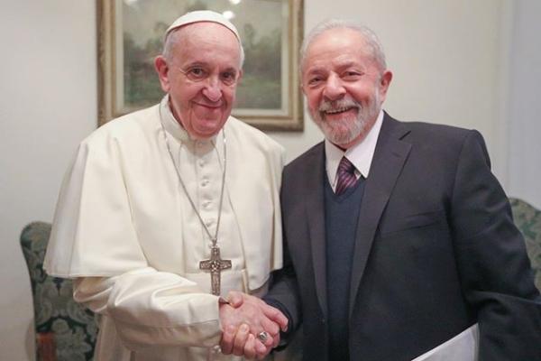 Papa Francisco vai pedir a Lula ajuda com Ortega e Maduro e falar sobre a Ucrânia