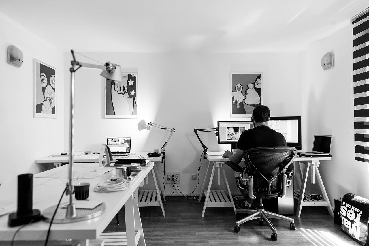 Vagas home office caem para menos de 4% em junho