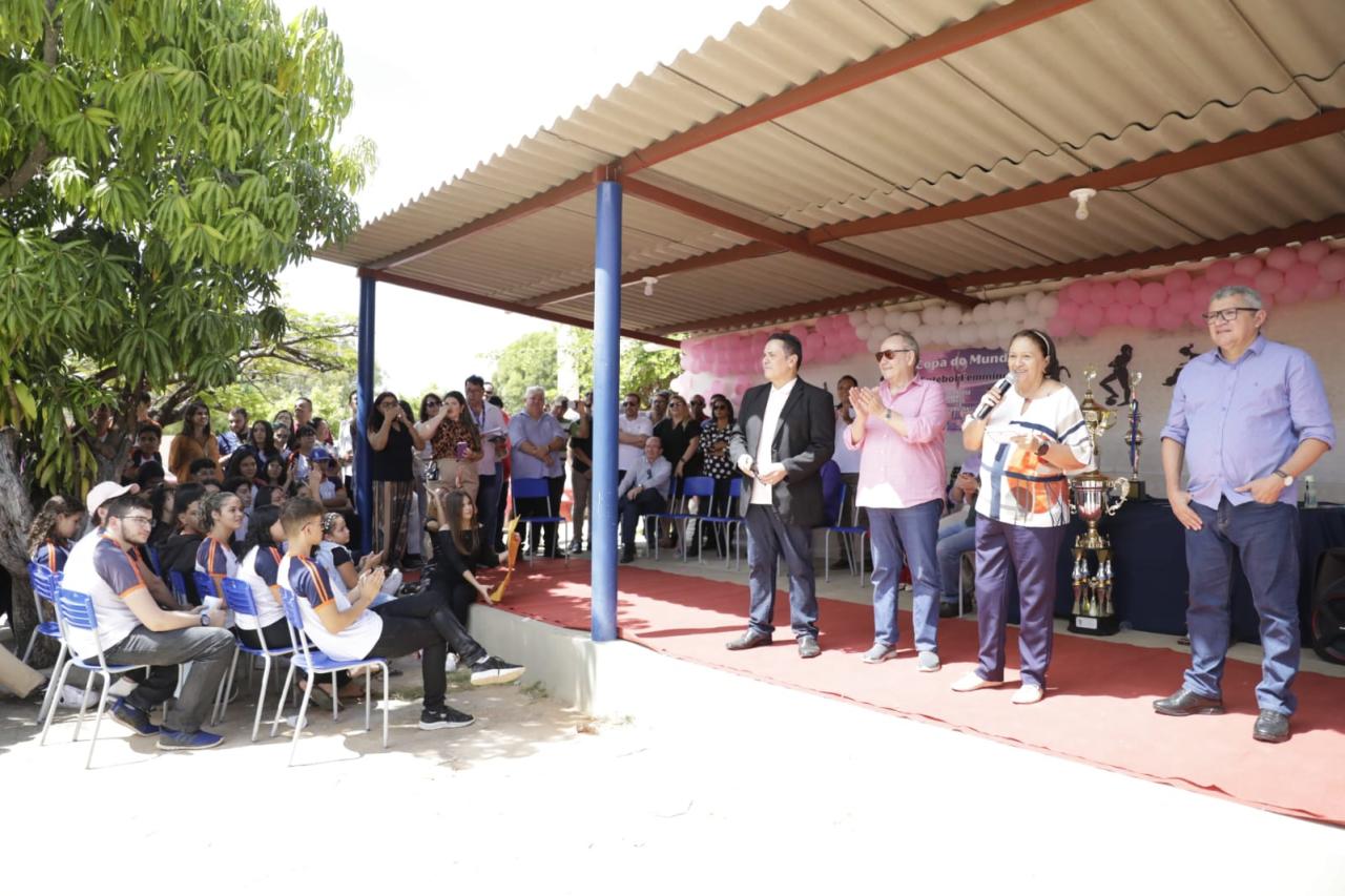 Em Pau dos Ferros, governadora lança edital de licitação para a reforma da Escola Estadual Doutor José Fernandes de Melo