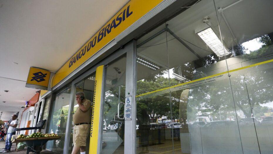 Banco do Brasil volta a suspender empréstimos para servidores do Estado