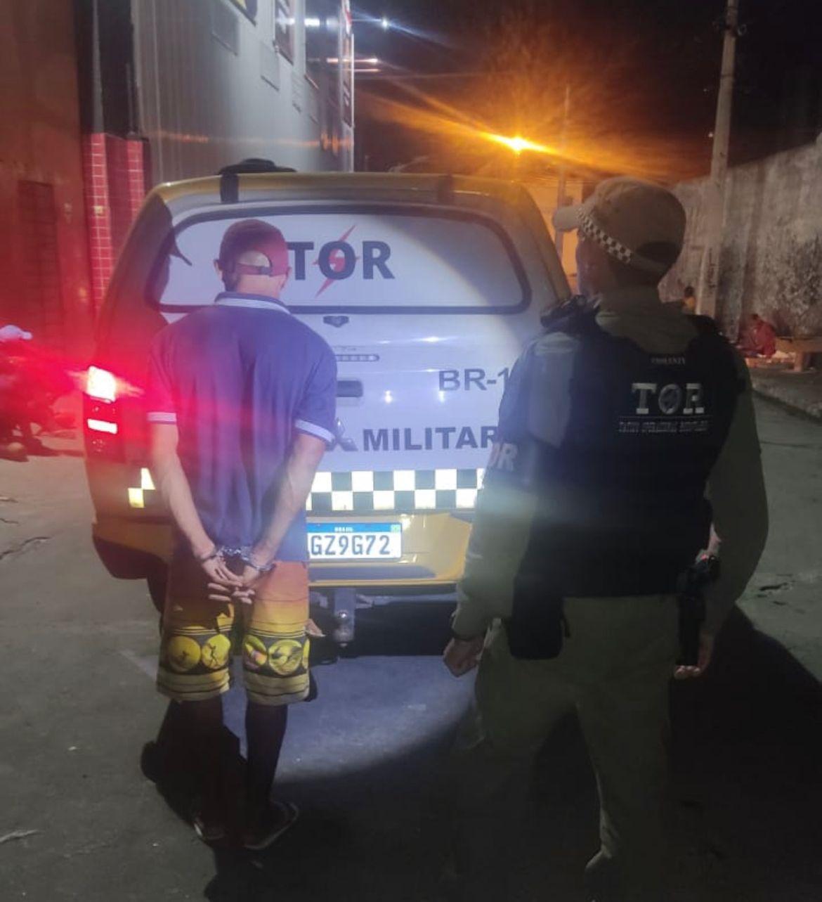BATALHÃO RODOVIÁRIO/CPRE CAPTURA ESTUPRADOR FORAGIDO DA JUSTIÇA NO BAIRRO DE LAGOA NOVA