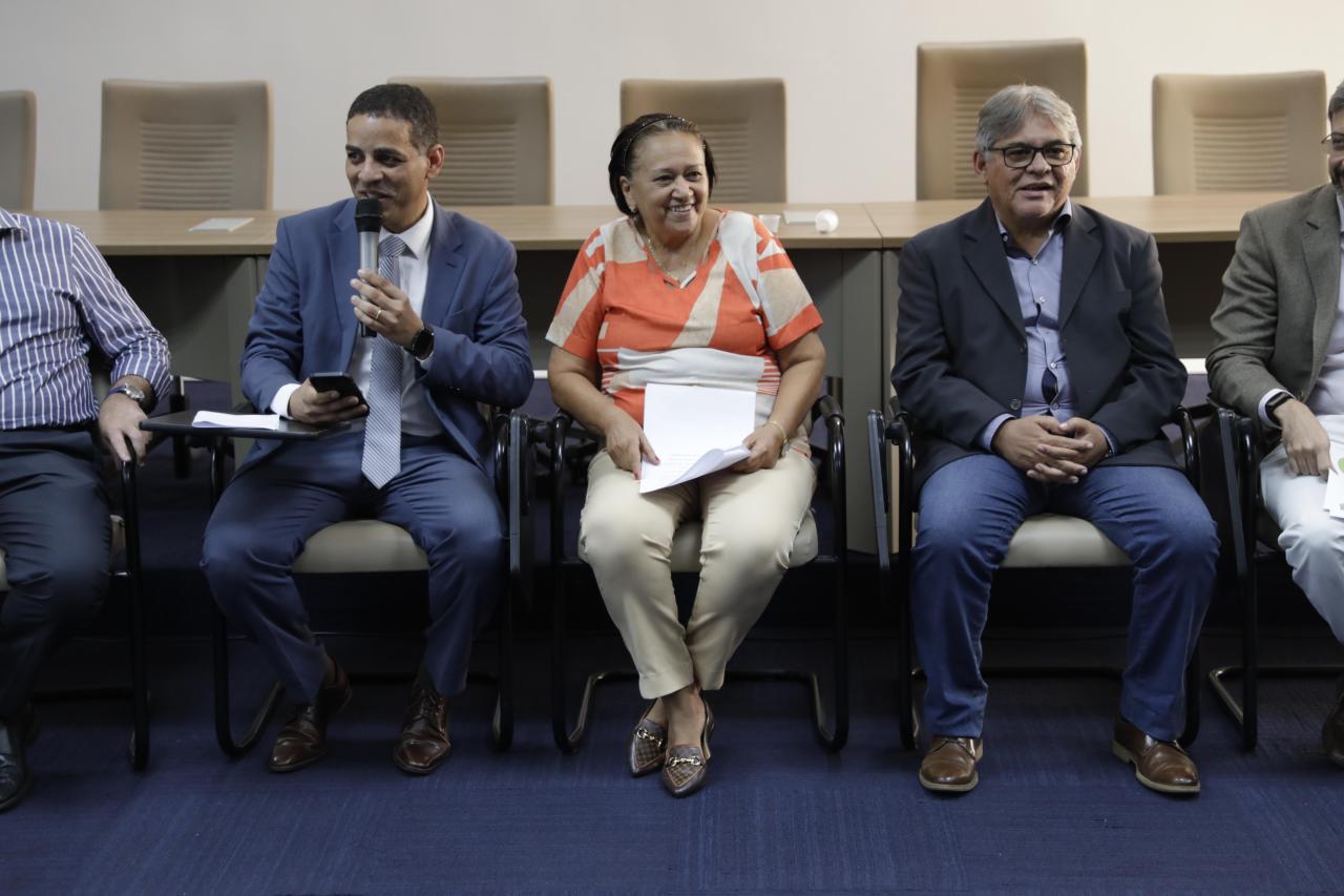 Governo do RN e Fecam planejam ampliar emissão de ‘carteiras de identidade’