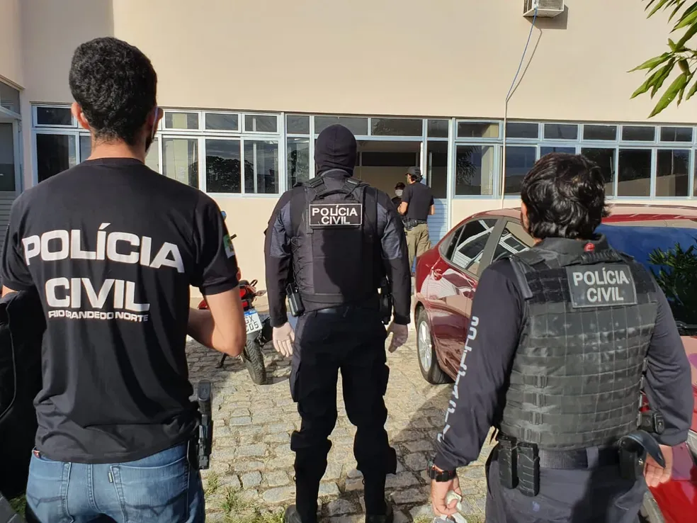 Homem investigado por participação em roubos a bancos e de cargas é preso na Grande Natal