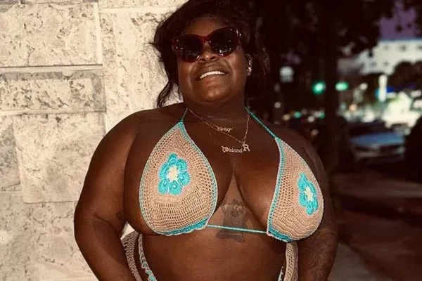 Jojo Todynho rebate Val Marchiori após gordofobia e zomba da socialite