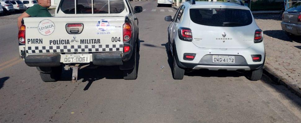 LEI SECA/CPRE REALIZA MAIS UMA PRISÃO E APREENDE VEÍCULO CLONADO NO BAIRRO DE FELIPE CAMARÃO