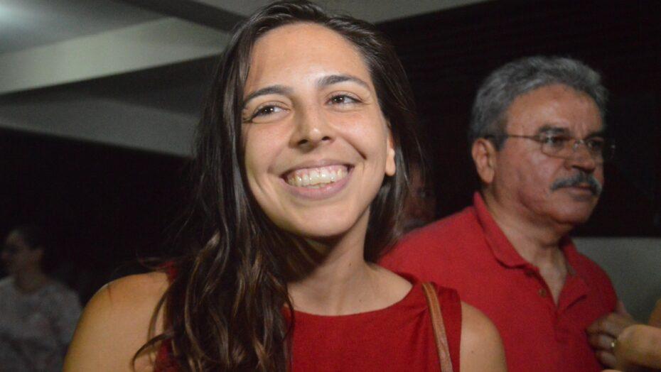 Natália critica venda da Petrobras no RN e acusa bolsonaristas: “Calados”