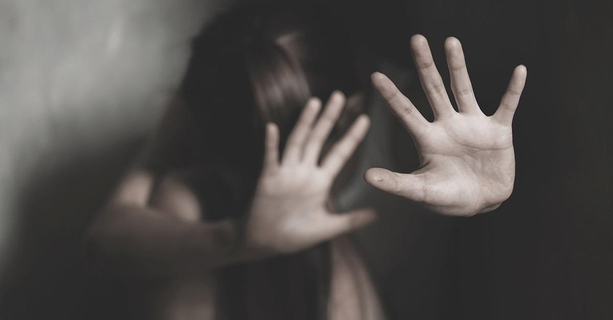 Pai é preso suspeito por estuprar as filhas por 8 anos na Grande Natal