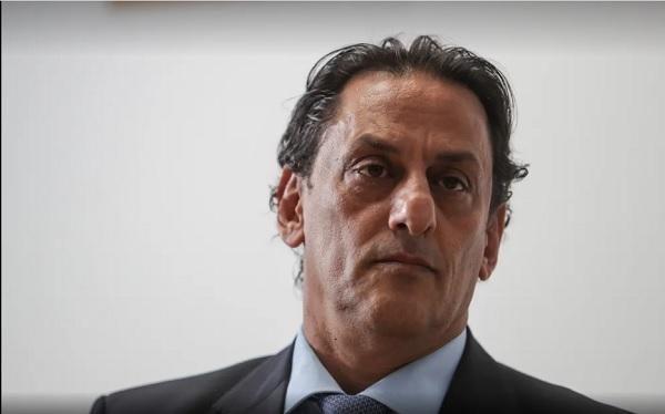 PF apreende celular de Frederick Wassef em restaurante na capital paulista