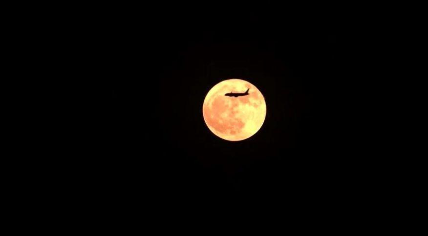 Última Superlua Azul do ano brilha no céu nesta quarta (30); saiba melhor horário para ver